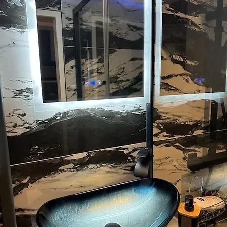 Lovers' Apartman Bagnolet